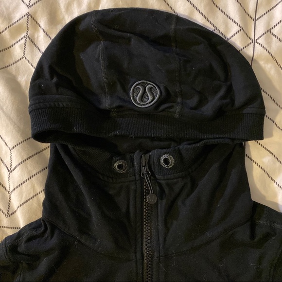 LULULEMON ZIP UP JACKET - Picture 2 of 5